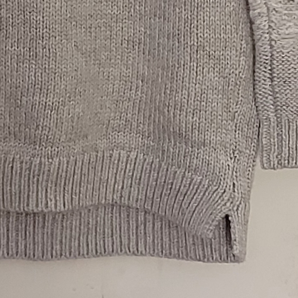 Ann Taylor LOFT Crewneck Sweater Gray w/White Mohair Blend Snowflake Size LM NWT - Picture 5 of 9